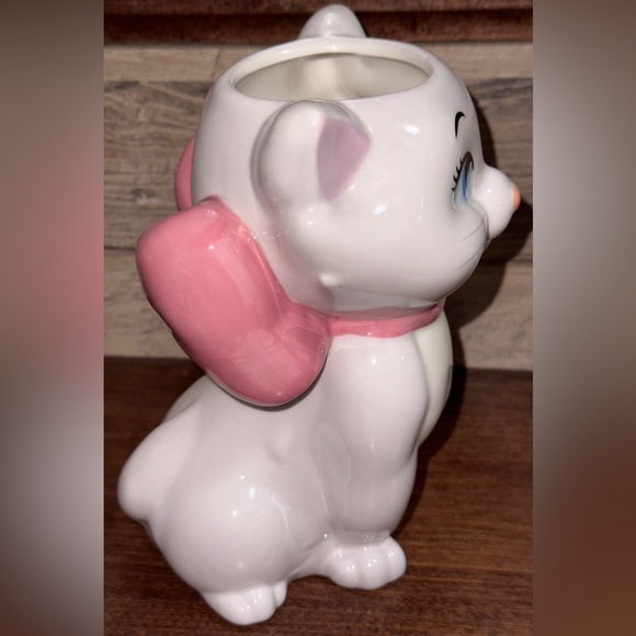 Super Cute Disney Aristocats Marie Full Body Ceramic 3D Sculpted Mug - NEW - Picture 12 of 17
